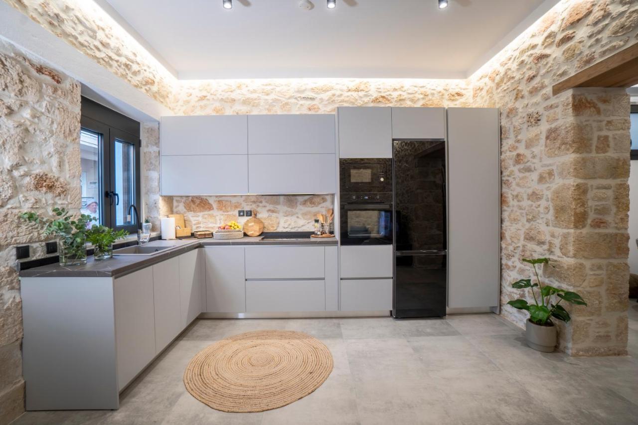 Flor28 Stone House Apartment Iraklio